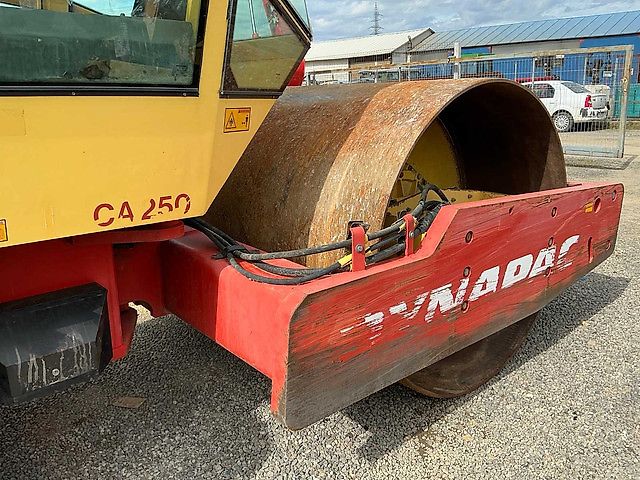 Dynapac CA250D