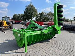 D&D Landtechnika Silowalze Siloverteiler Verdichtungwalze Silo Walze