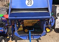 Iseki GLS 1000 mit Turbine und Hochentleerung *Grass- Laubaufnahme Iseki GLS 1000 mit Turbine und Hochentleerung *Grass- Laubaufnahme