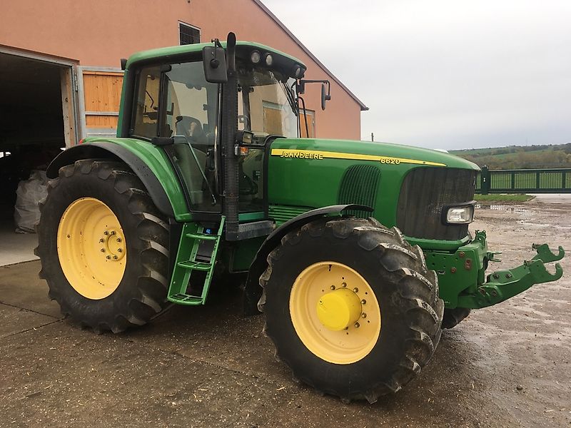 John Deere 6620