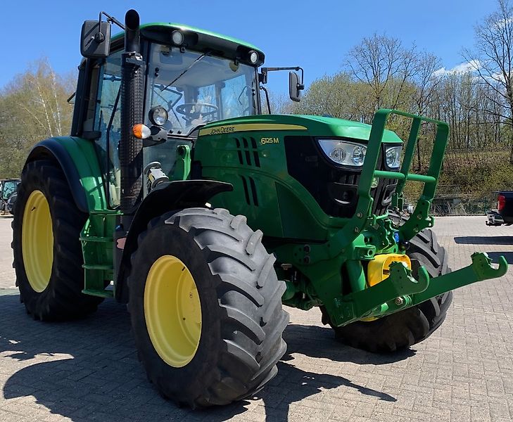 John Deere 6125R