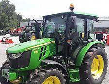 John Deere 5075E