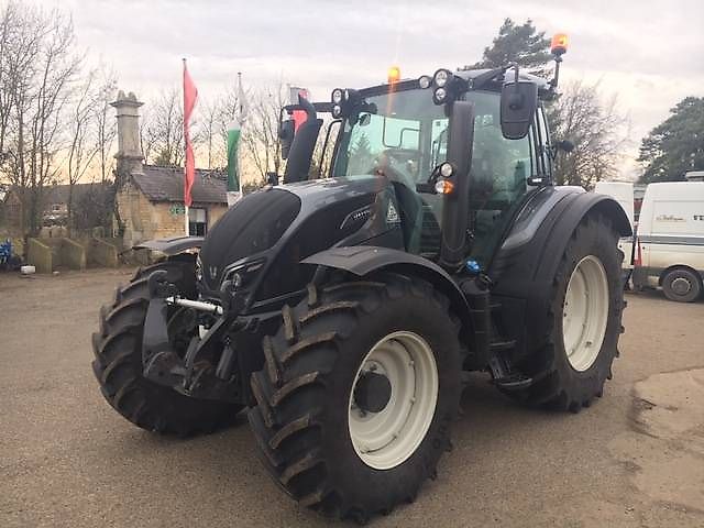 Valtra N154e