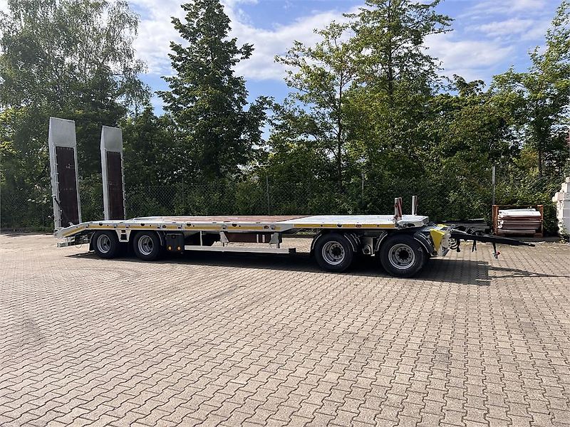 Möslein T4 VB H1 gerade neuer 4 Achs Tieflader gerade hyd