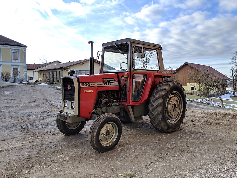 Massey Ferguson 590