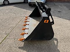 Alö Spill Guard l-XL, neuwertige Erdschaufel mit Zähnen, 2,20m, MF und Bobcat Aufnahme