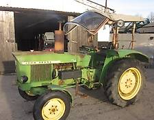 John Deere 820S