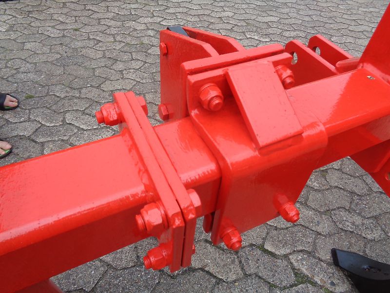 Kongskilde/Becker Howard Kurzgrubber Frontgrubber Zwischenachsgrubber Spezialgrubber 200cm 2 Doppelherzgrubberstiele 2 Grubberstiele 380mm Scharbreite Tiefgang bis 630mm für Kabelgräben Drainagen oder was sonst noch ins Erdreich Verlegt werden soll