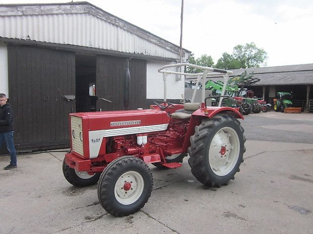 IHC-International 353