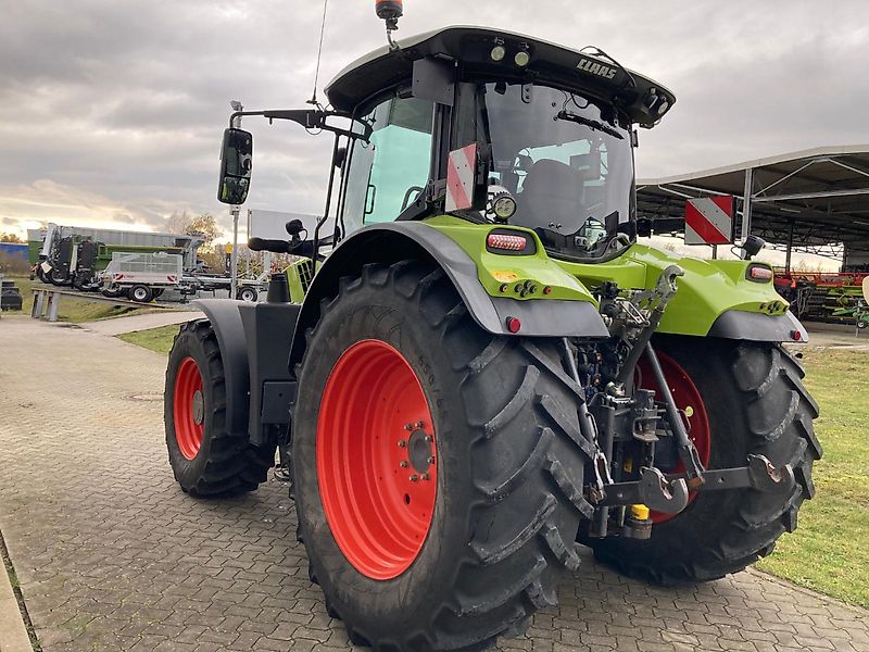 Claas Arion 660 CMATIC
