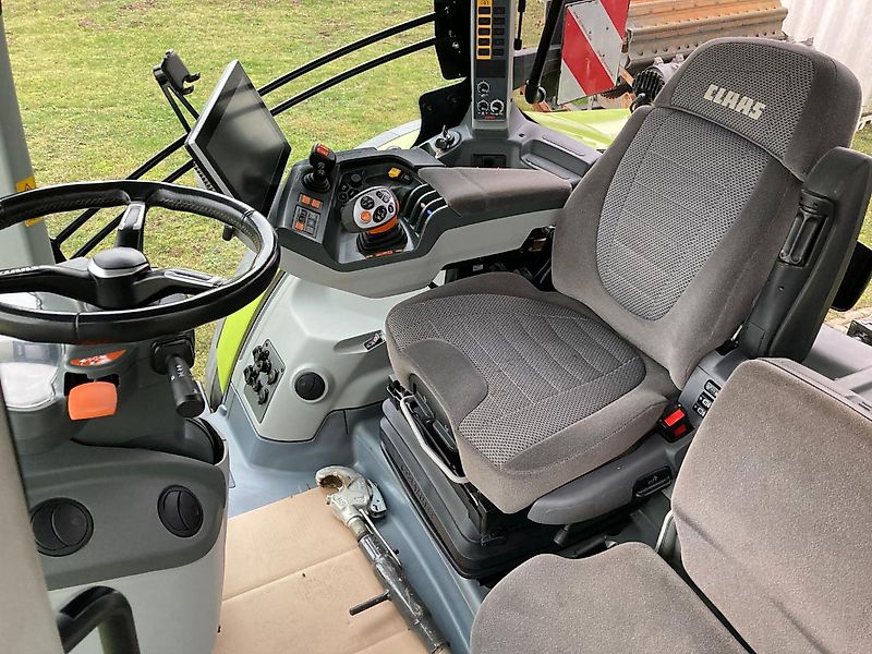 Claas Arion 660 CMATIC