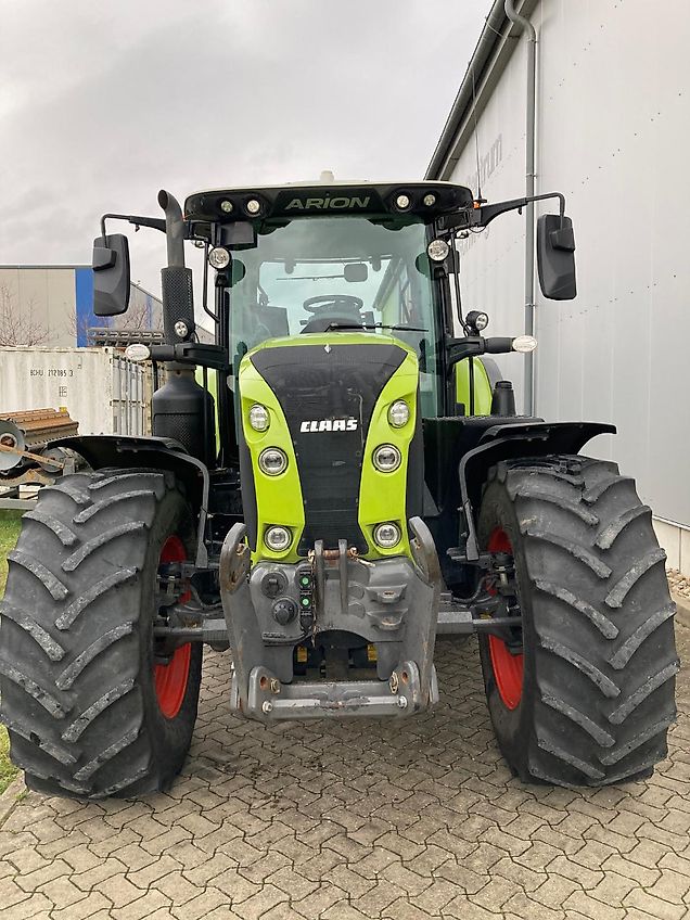 Claas Arion 660 CMATIC