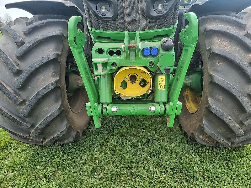 John Deere 6195 M