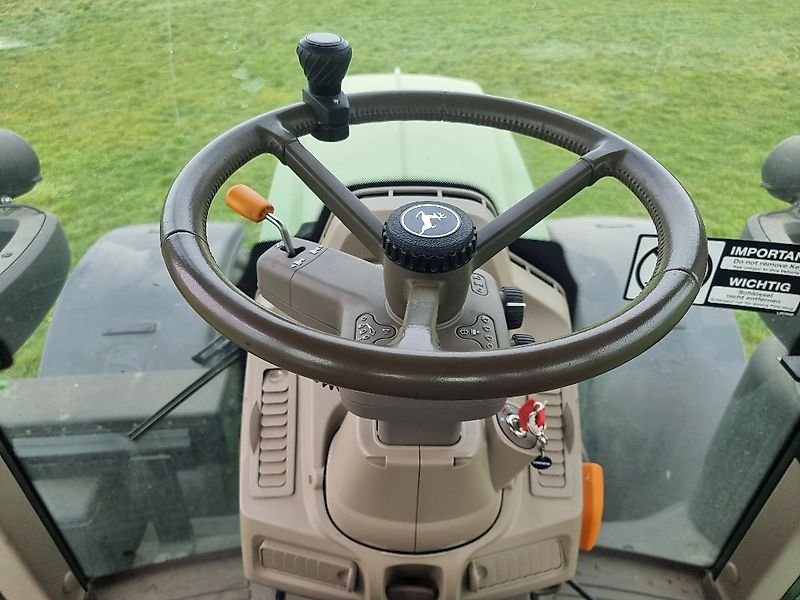 John Deere 6195 M