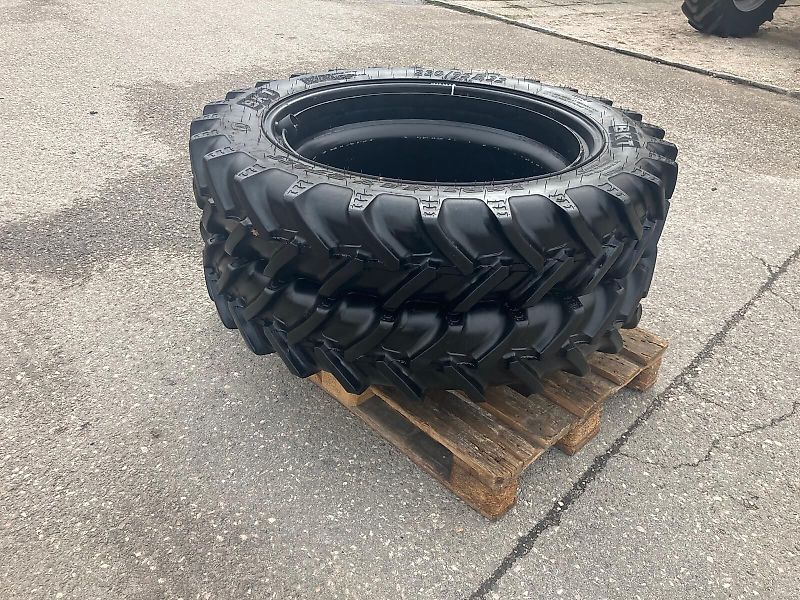 BKT Agrimax RT 955 - 230/95R32 (9,5 R32)
