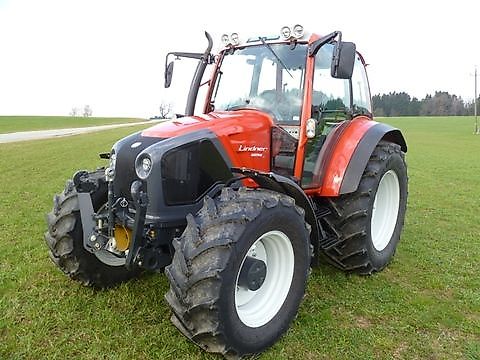 Abgebildet ist ein Geotrac 94. Die Baureihe ist das Flaggschiff der Lindner Traktoren und hat nicht nur in Österreich viele Fans.