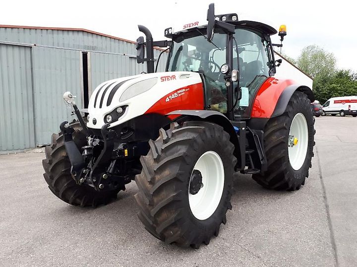 Steyr Profi 4145 CVT gebraucht mit 174 PS.