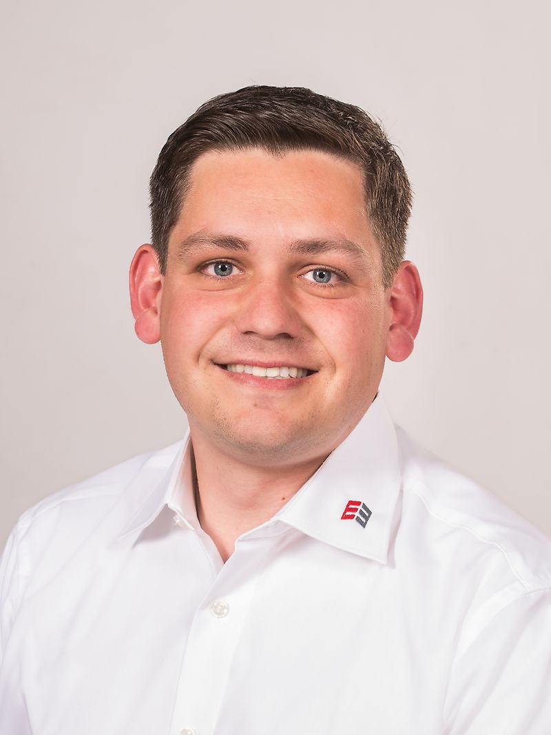 Ansprechpartner Herr Deniz Bremkamp