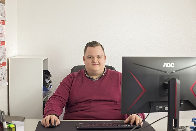 Ansprechpartner Herr Leon Baden