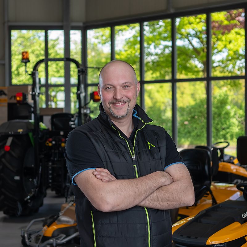 Ansprechpartner Herr Philipp Bisplinghoff